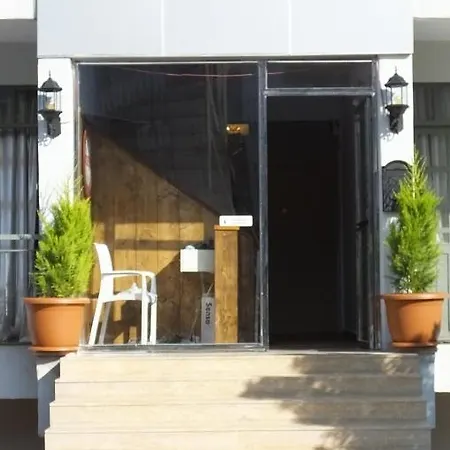 Kemer Hostel 케메르